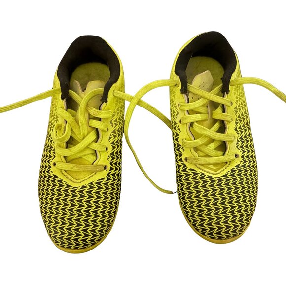 Under Armour Kids Soccer Cleats Size 10K – Neon Yellow Black Firm Ground Shoes - Picture 2 of 8